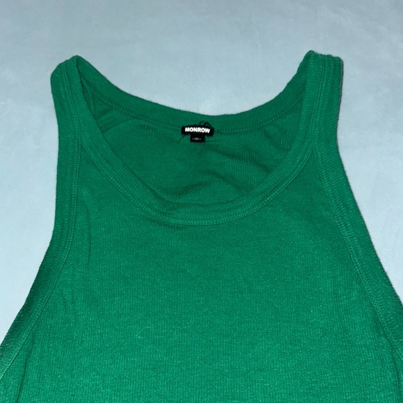 Monrow Ribbed Green Tank - Picture 2 of 3